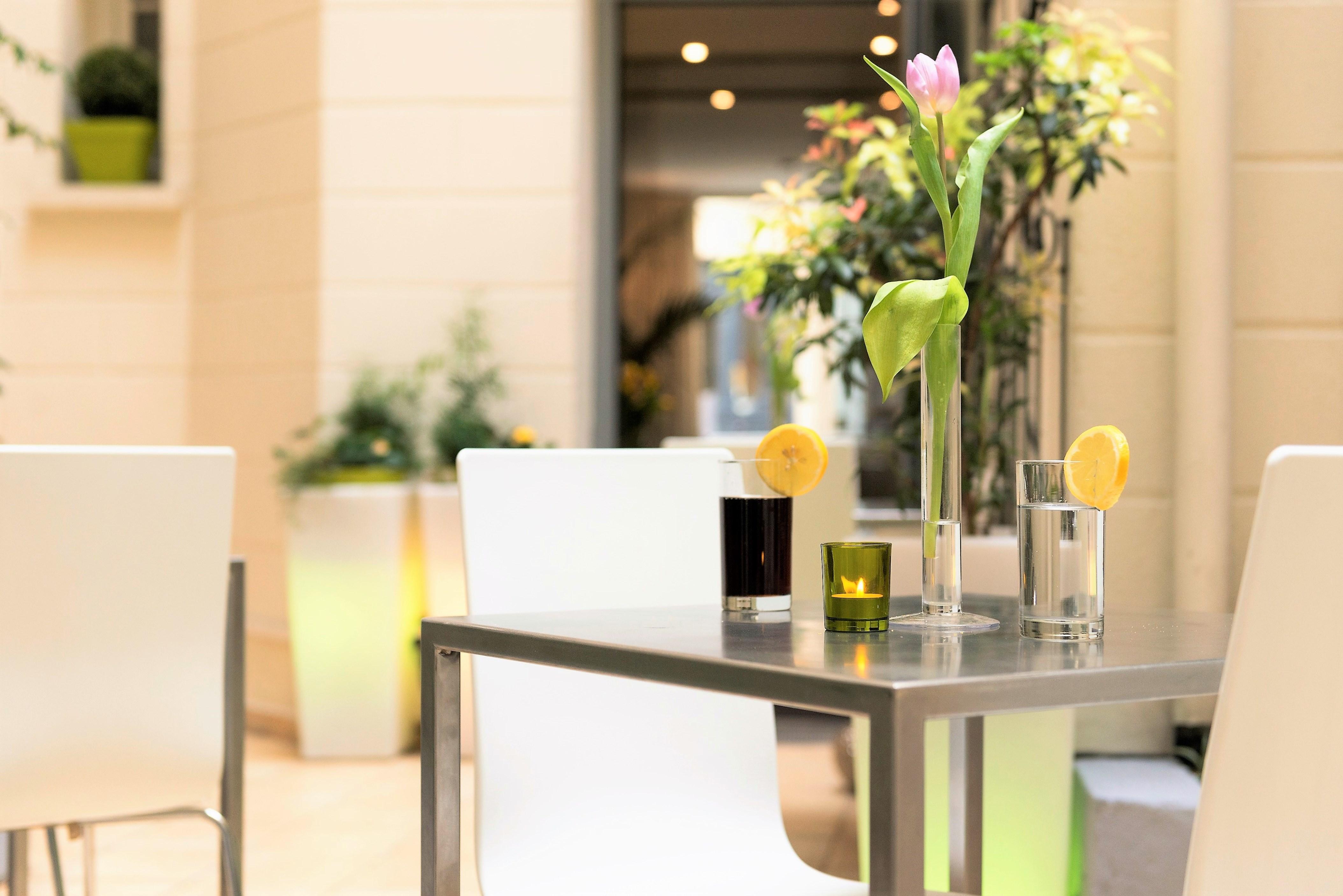 Hotel Glasgow Monceau By Patrick Hayat Paris Bagian luar foto