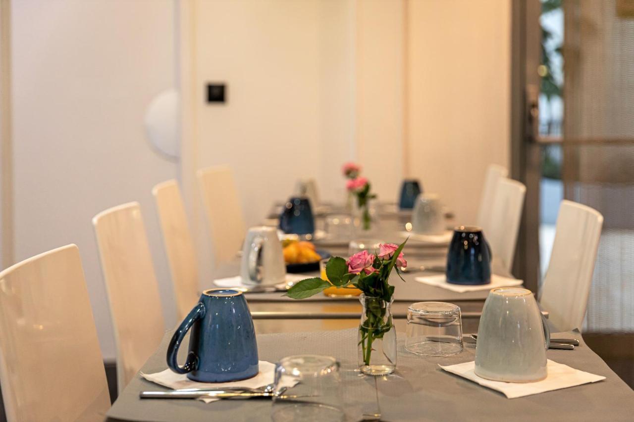 Hotel Glasgow Monceau By Patrick Hayat Paris Bagian luar foto